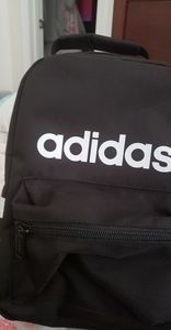 Adidas lunch Box 1 left is burgundy